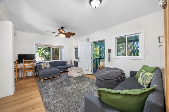 Building Photo - 59-018 Holawa St