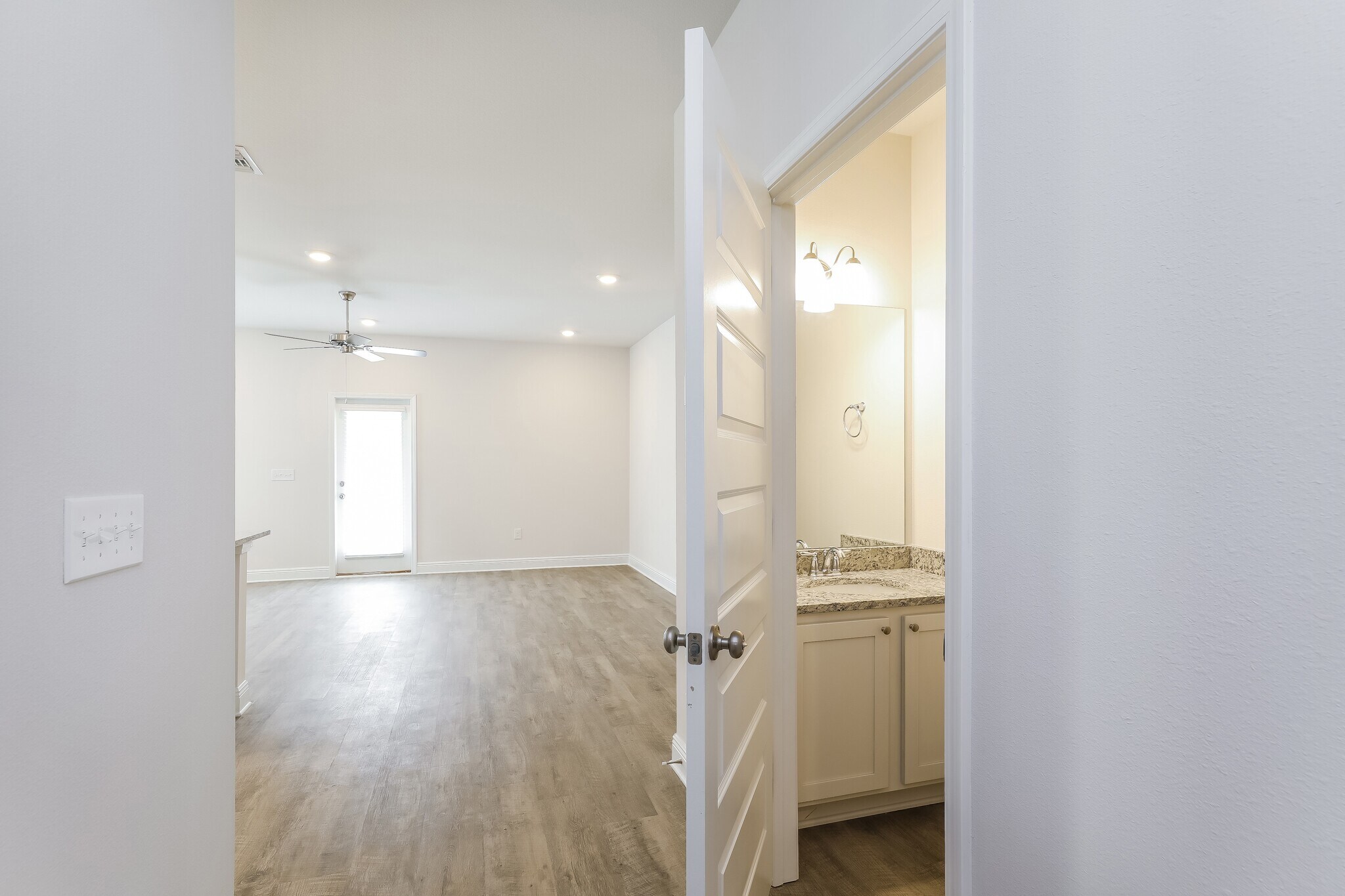 Building Photo - 1656 Caleigh Ct