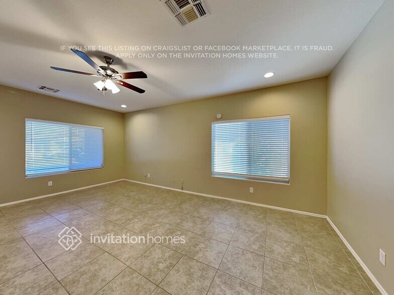 Building Photo - 3717 E Remington Dr