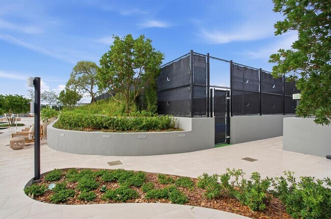 Building Photo - 3015 S Ysabella Ave