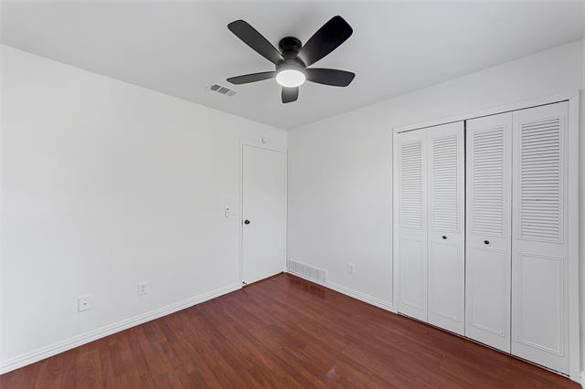 Building Photo - 3722 Hillsdale Ln