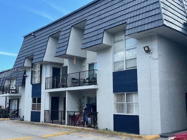 Building Photo - 8009 W 6th Ave