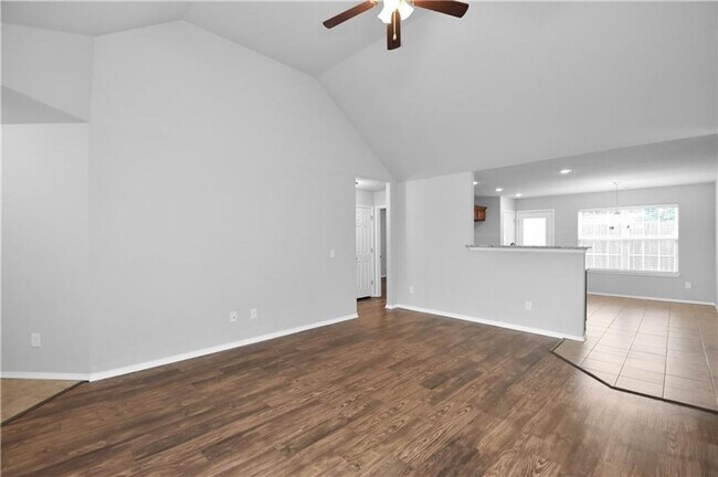 Building Photo - Great home near Bentonville West