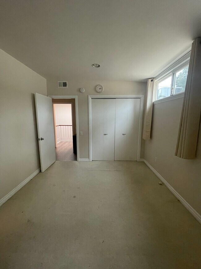 Building Photo - 450 Tuolumne Ave
