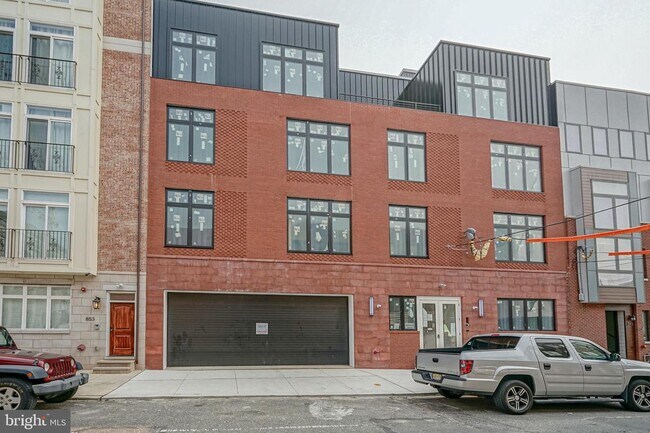 Building Photo - 845 N 15th St