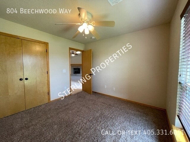 Building Photo - 804 Beechwood Way