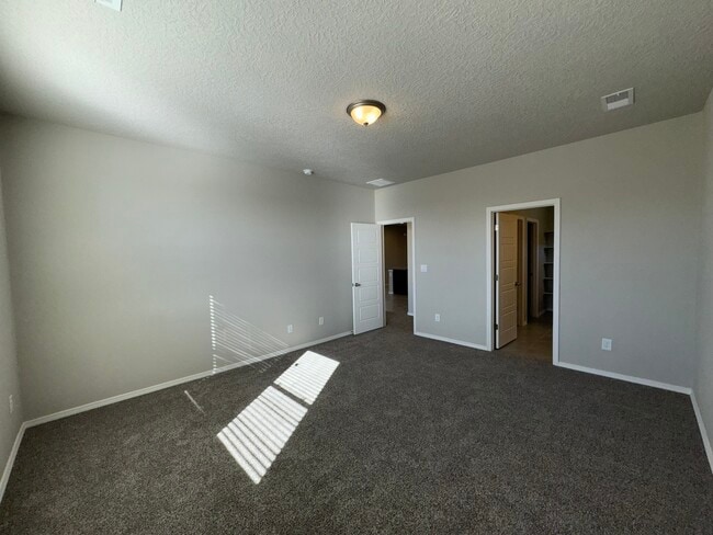 Building Photo - 752 Amatista Lp SE