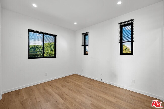 Building Photo - 2646 Westwood Blvd