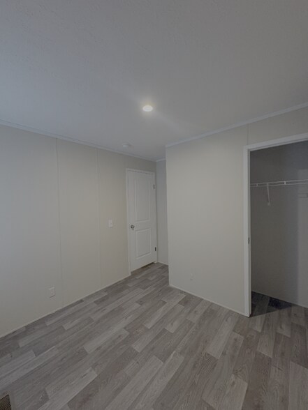 Building Photo - 295 Ironridge