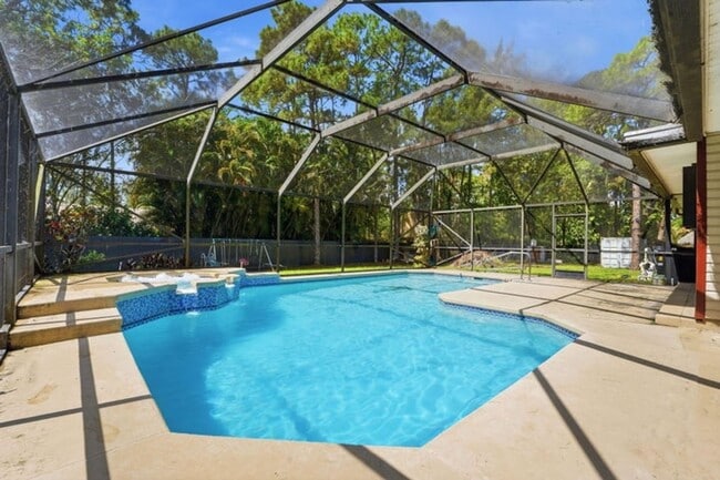 Building Photo - 12356 61st Ln N