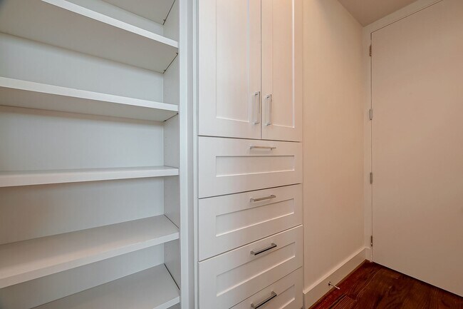 Building Photo - Beautiful contemporary home in the sought-...