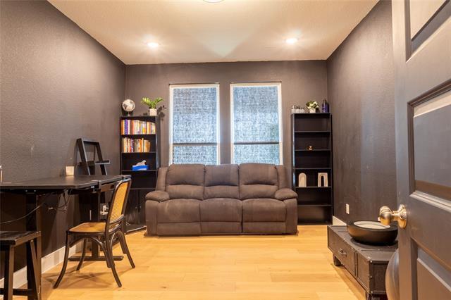 Building Photo - 9316 Kendall Ln