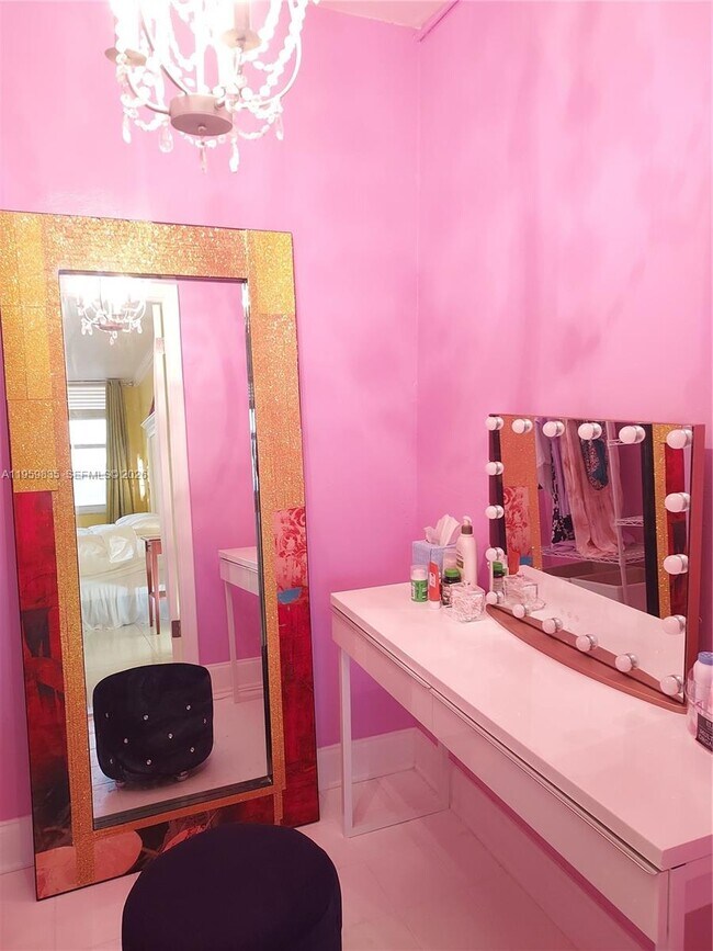 Building Photo - 137 Golden Isles Dr