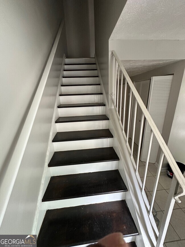 Building Photo - 6429 Woodstone Way