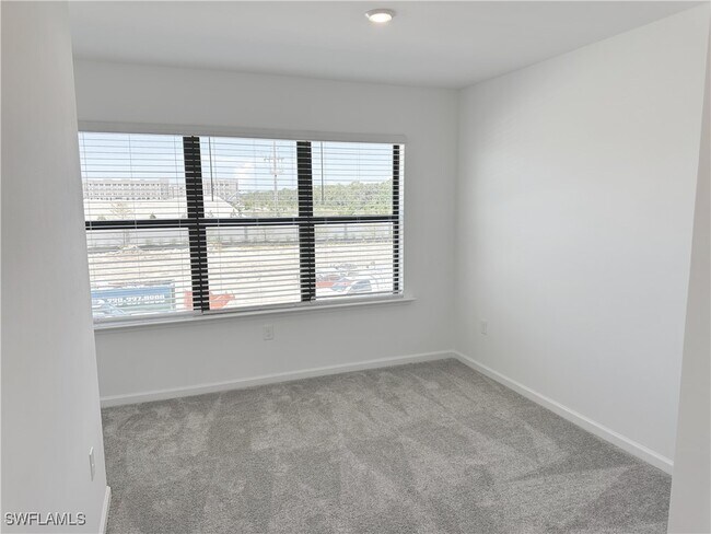 Building Photo - 27831 Solis Grande Dr
