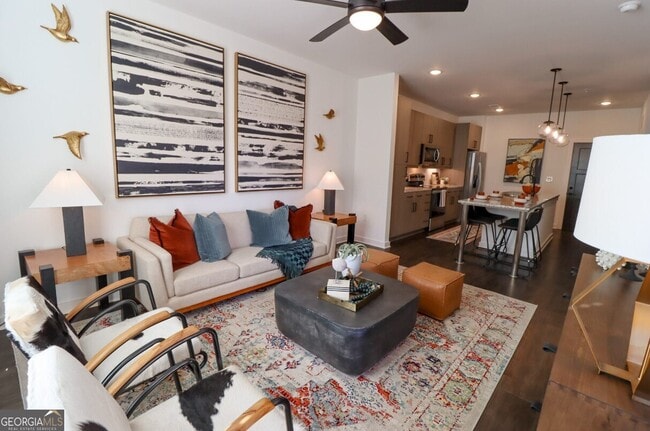 Building Photo - 305 Collins Industrial Way