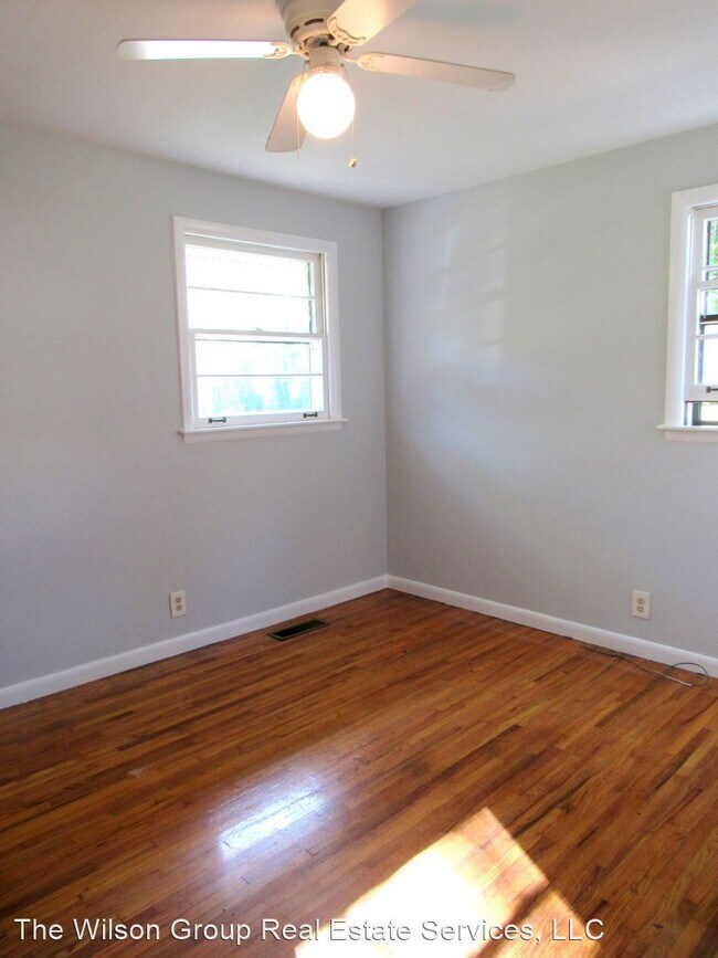 Building Photo - 3 br, 1 bath House - 4105 Edwards Avenue