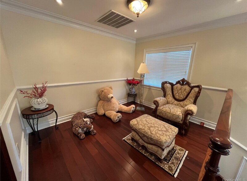 Building Photo - 55-69-69229 229th St