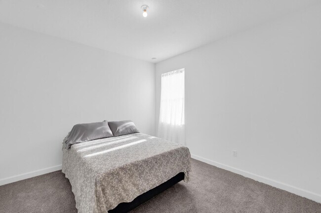 Building Photo - 9060 Remy Ln