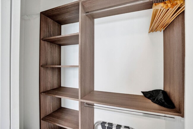 Building Photo - 580 72nd St