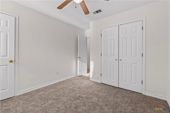 Building Photo - Well-Maintained 3-Bedroom Home – Ideal for Students & Professionals!