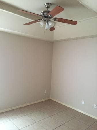 Building Photo - 1807 Horsetail Falls