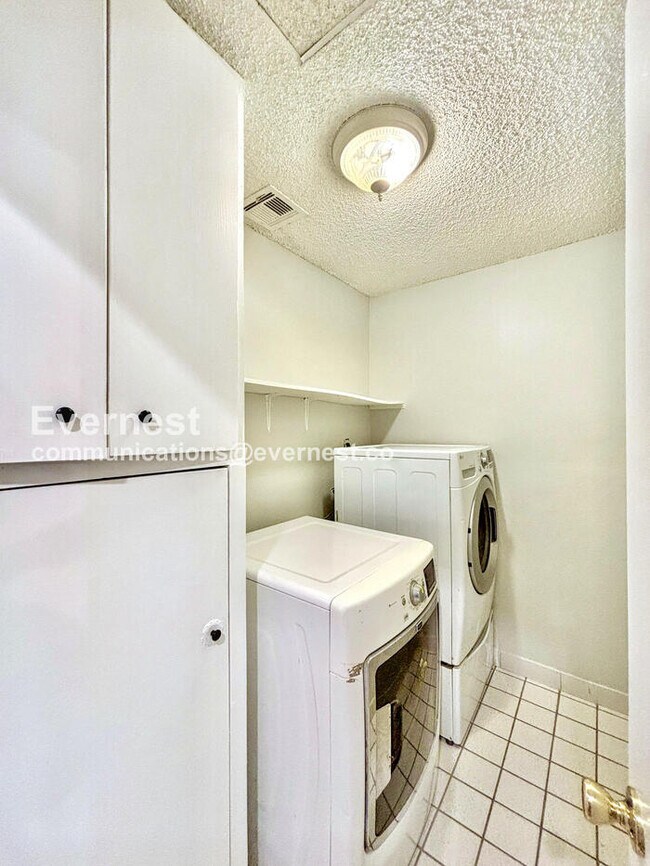 Building Photo - 33892 Sky Blue Water Trail