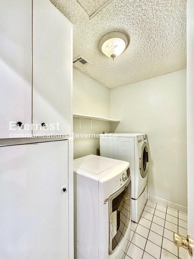 Building Photo - 33892 Sky Blue Water Trl