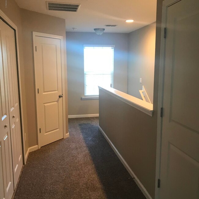 Building Photo - 3610 CRESWICK C