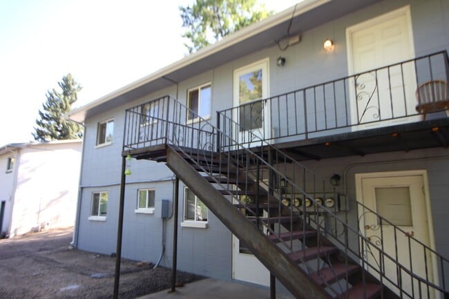 Building Photo - 2 bedroom condo in Northwest Fort Collins