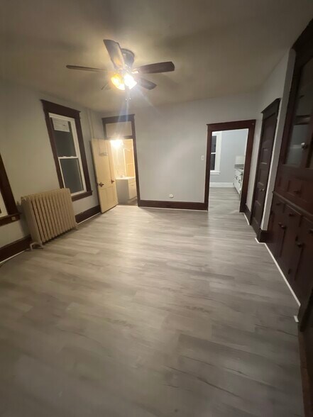 Building Photo - 208 W High St