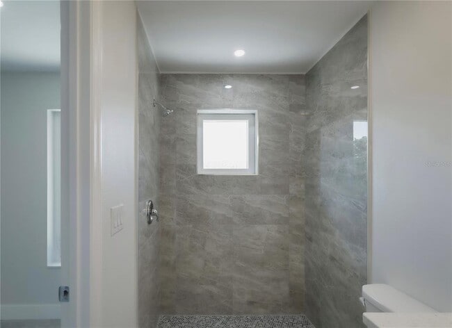 Building Photo - 310 Hibiscus St