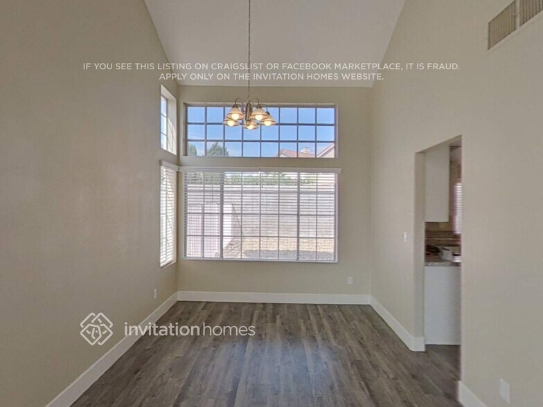 Building Photo - 303 Tuscany Ct