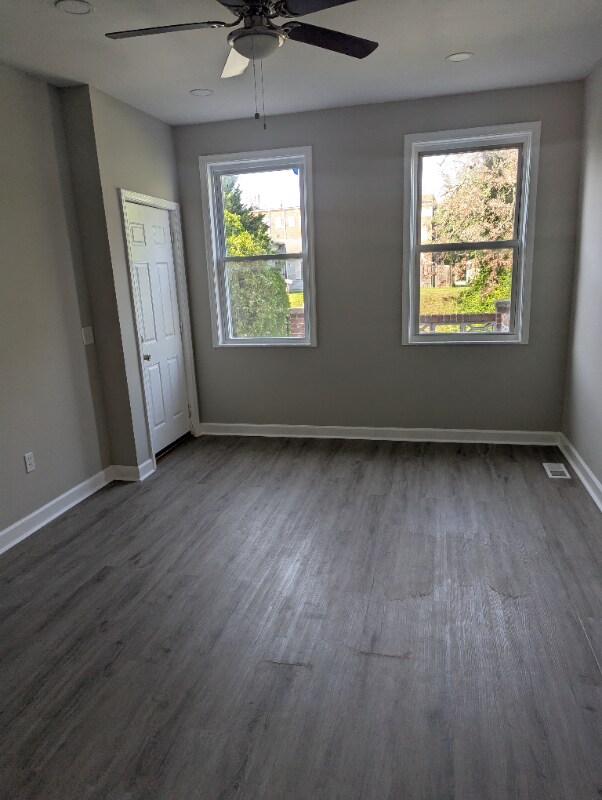 Building Photo - 3309 W Forest Park Ave