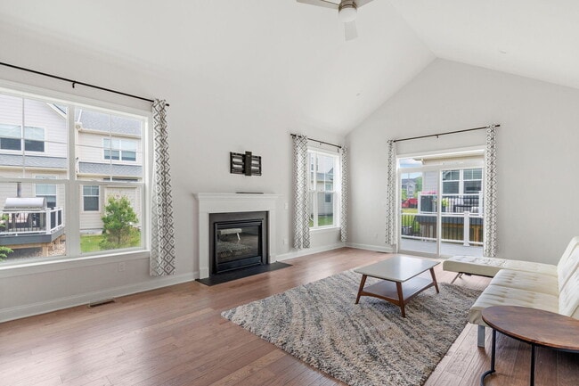 Building Photo - 3093 N Spurway Dr