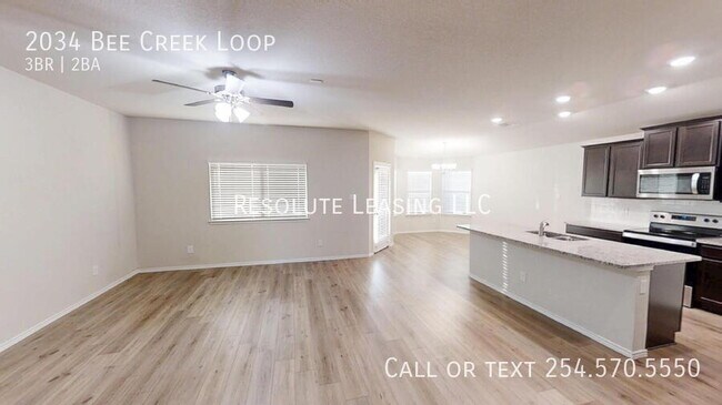 Building Photo - 2034 Bee Crk Lp