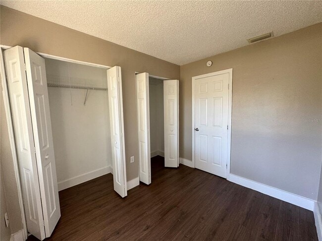 Building Photo - 310 Longwood Dr
