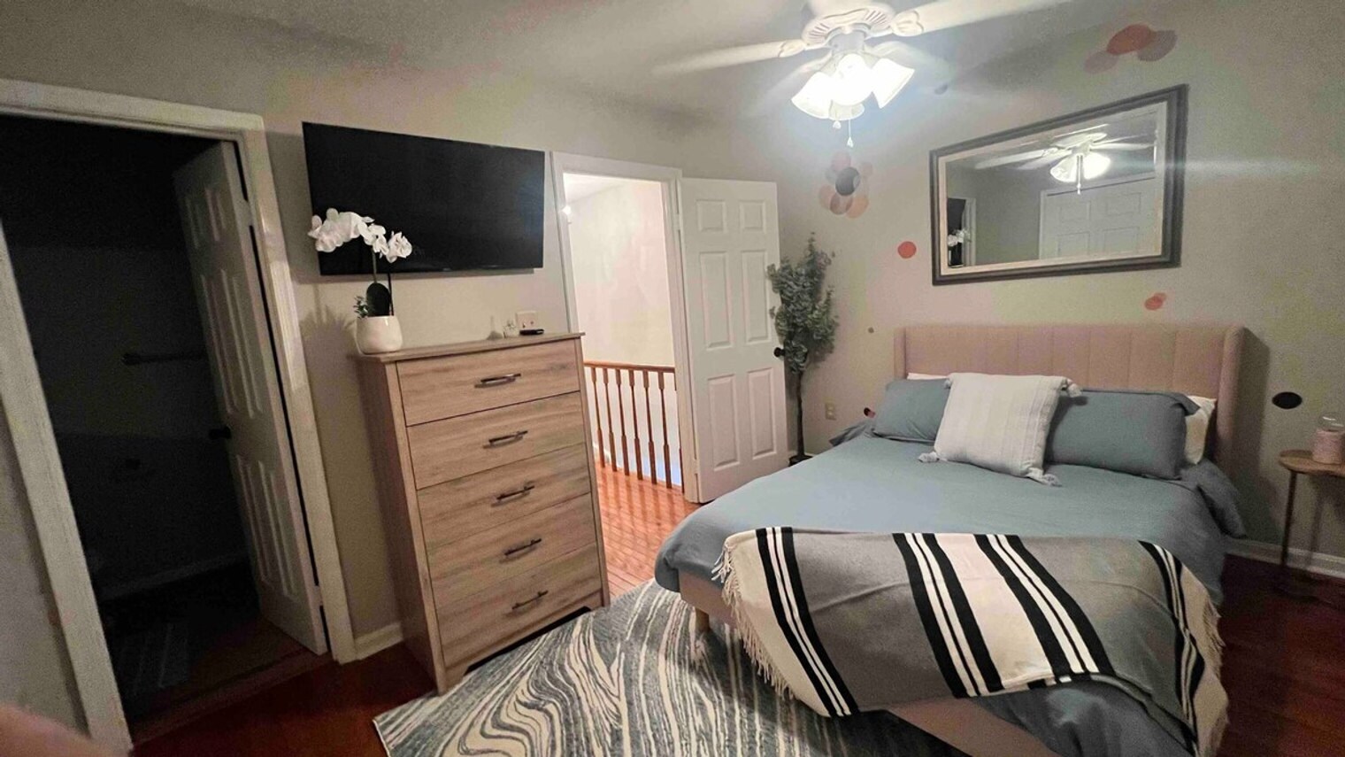 Building Photo - 6346 Chimney Wood Ct