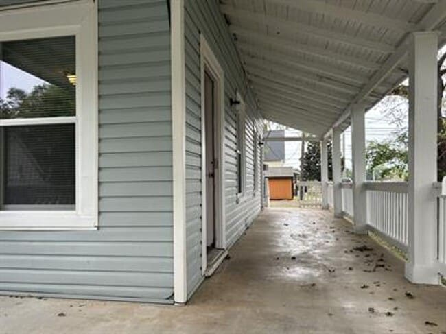 Building Photo - 3415 Alpine St SW
