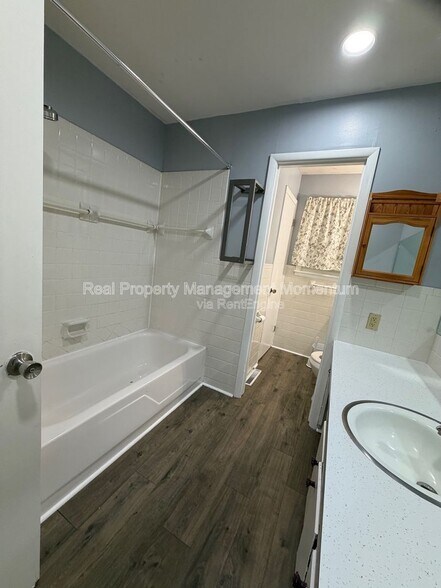 Building Photo - 1105 13th St