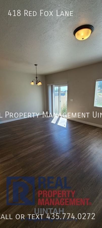 Building Photo - 418 Redfox Ln