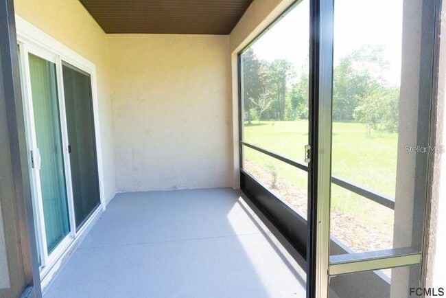 Building Photo - 59 Fanshawe Ln