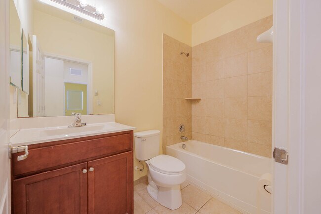 Building Photo - 5636 NW 58th Ln