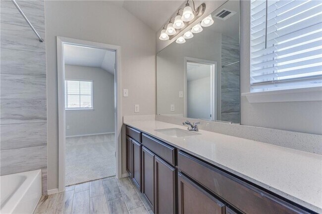 Building Photo - 131 Trailside Ln