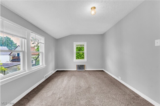 Building Photo - 3439 W 62nd St