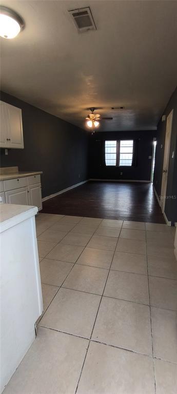 Building Photo - 2640 SW 31st Pl