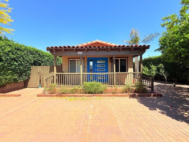 Building Photo - COMING SOON!! 2 Bedroom 2 Bathroom Apartment in Palm Springs!