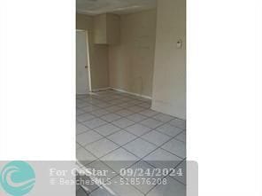 Building Photo - 1051 NW 25th Way
