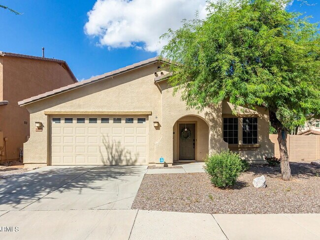 Building Photo - 1180 E Saddleback Pl