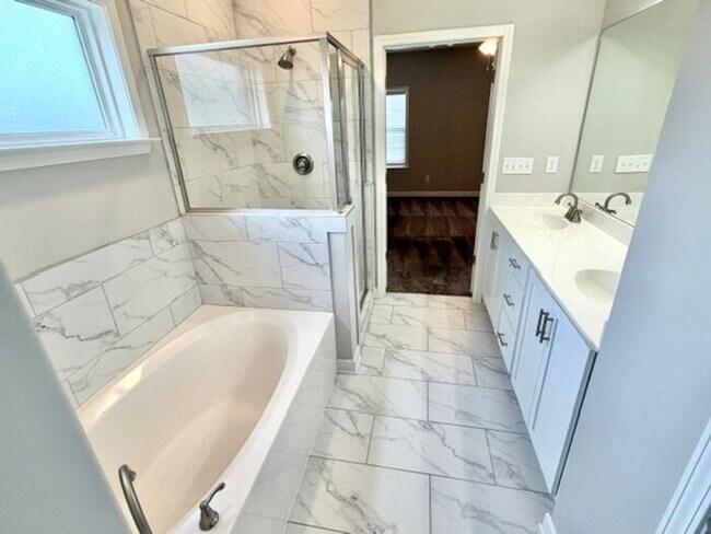 Building Photo - Now Leasing a 4-bedroom 2.5 bath home in Walls, Mississippi at Mallard Park